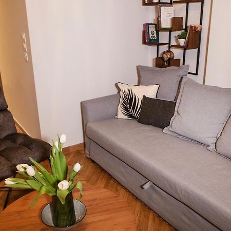 Central Comfy Modern Flat 2 Bedrooms 2 Bathrooms Atina Dış mekan fotoğraf