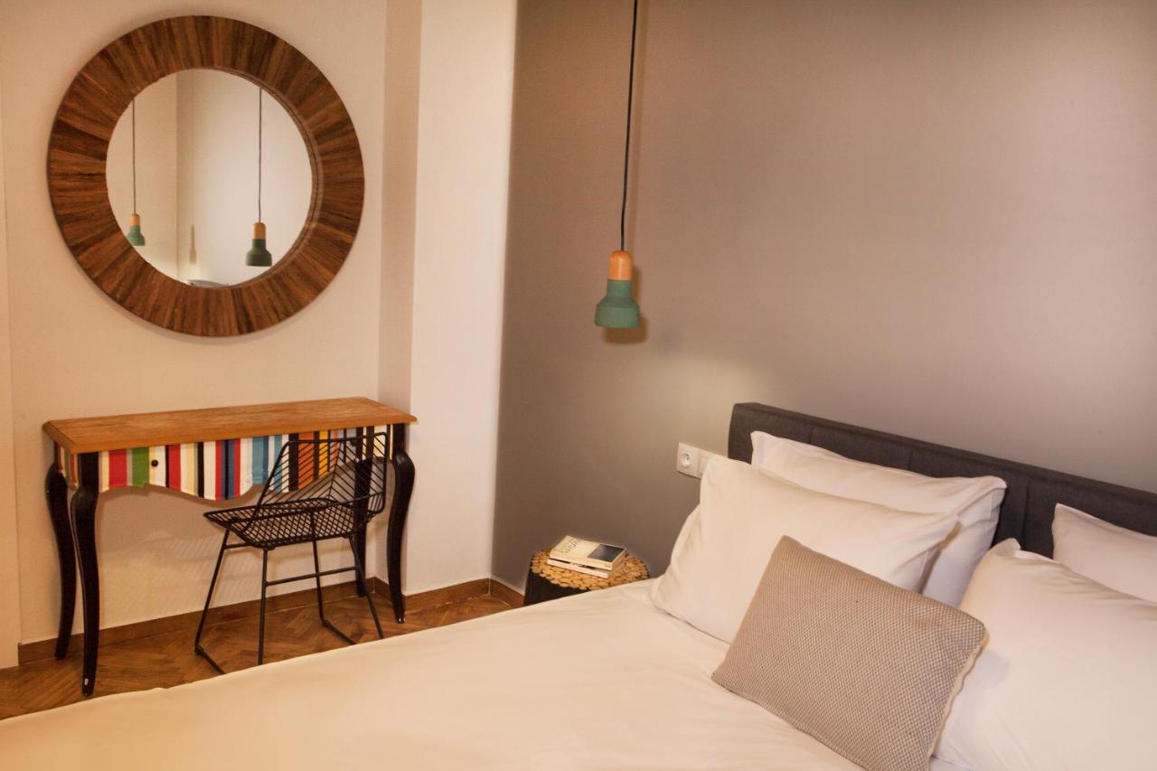 Central Comfy Modern Flat 2 Bedrooms 2 Bathrooms Atina Dış mekan fotoğraf
